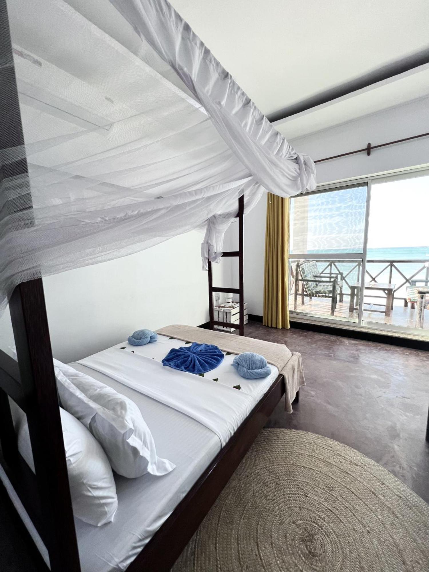 Crystal Beach Nungwi Bagian luar foto